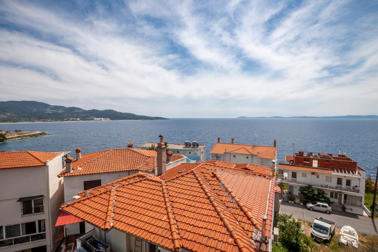 Alterra Vita Apartments Неос-Мармарас Экстерьер фото
