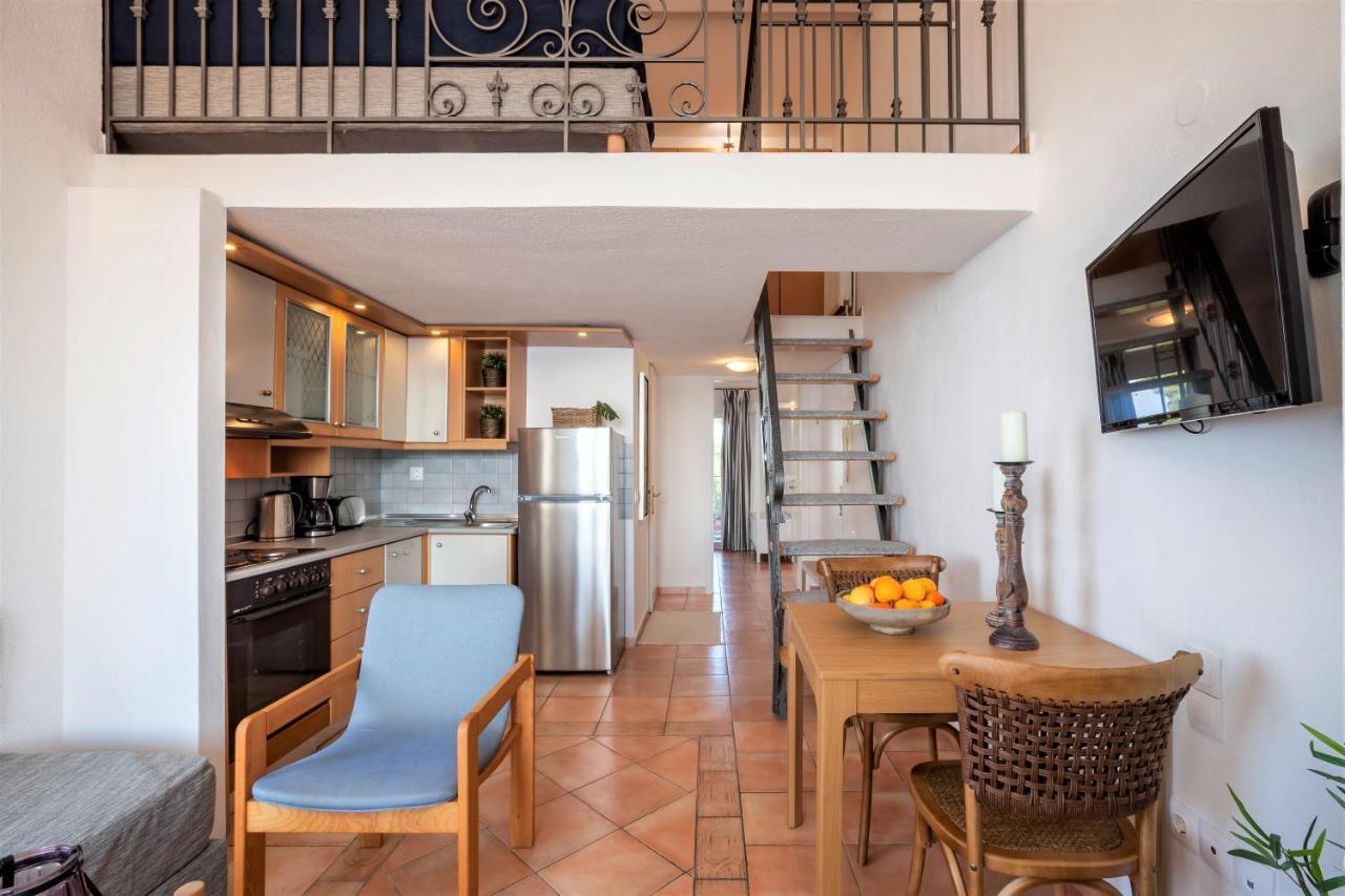 Alterra Vita Apartments Неос-Мармарас Экстерьер фото