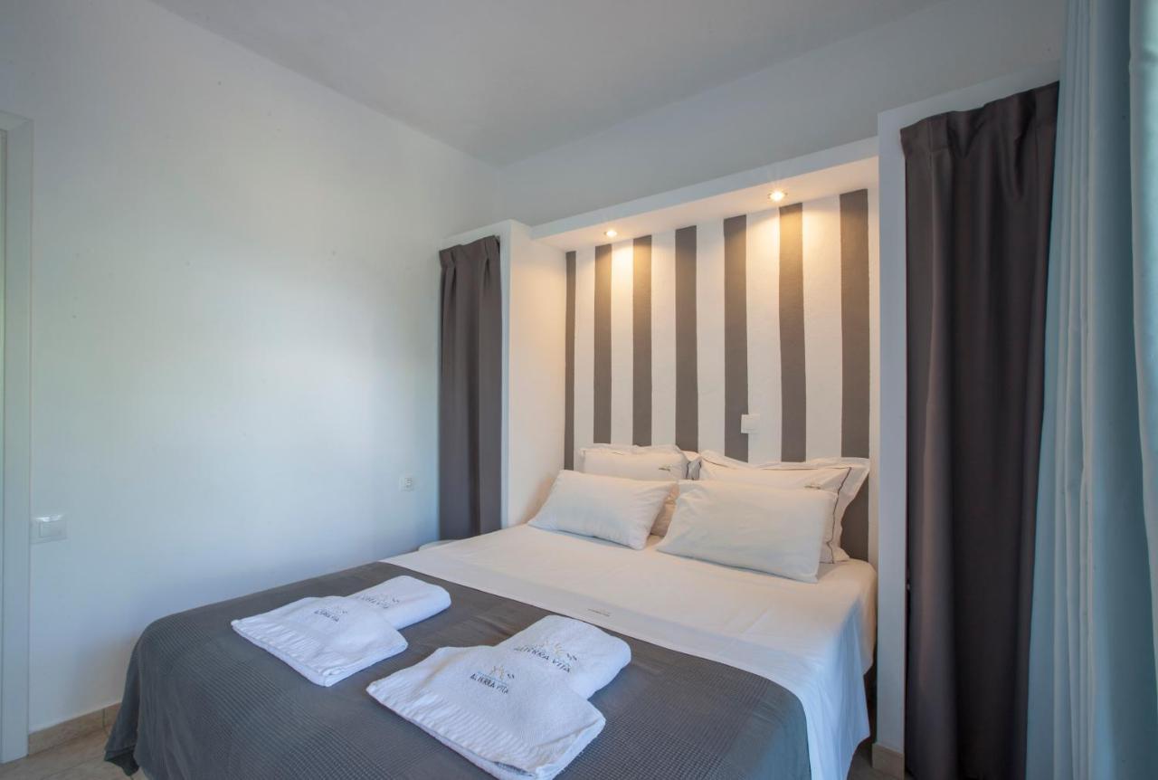 Alterra Vita Apartments Неос-Мармарас Экстерьер фото