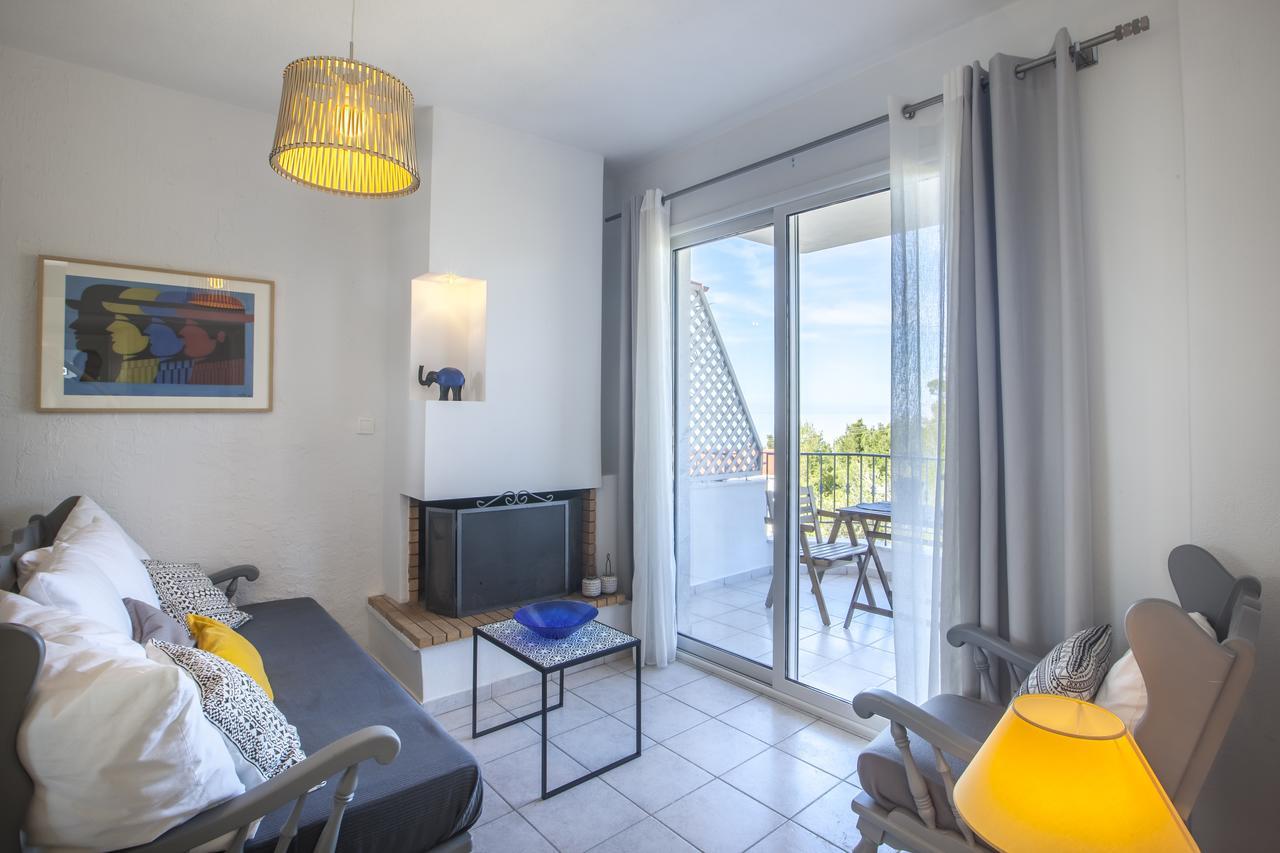 Alterra Vita Apartments Неос-Мармарас Экстерьер фото