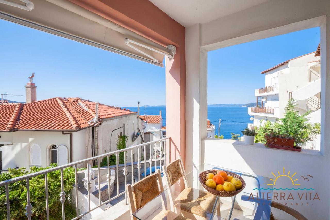 Alterra Vita Apartments Неос-Мармарас Экстерьер фото